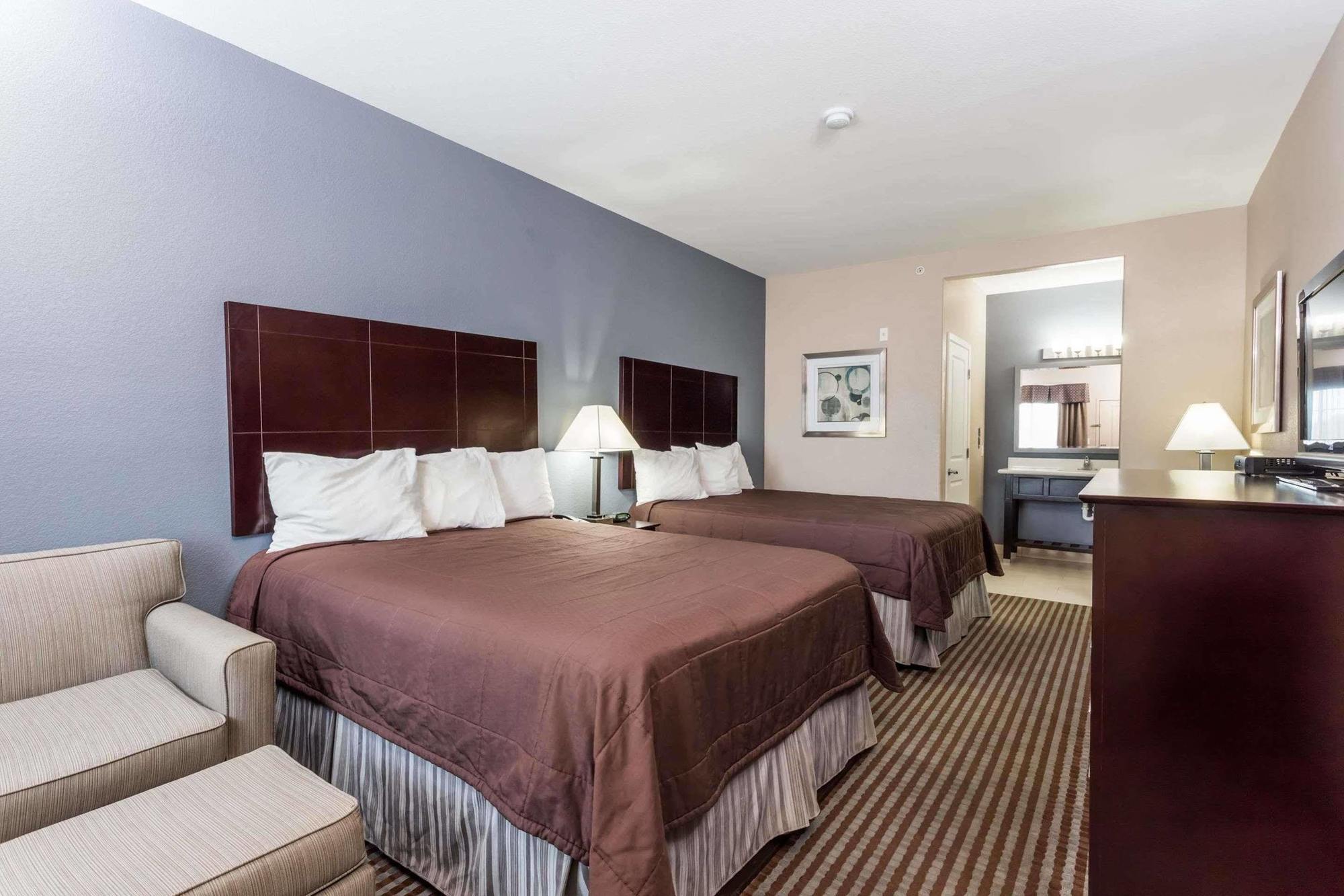 Atria Inn & Suites Three Rivers Εξωτερικό φωτογραφία