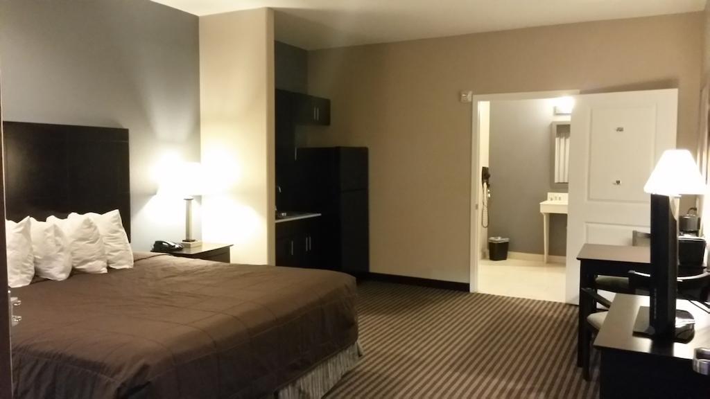 Atria Inn & Suites Three Rivers Εξωτερικό φωτογραφία