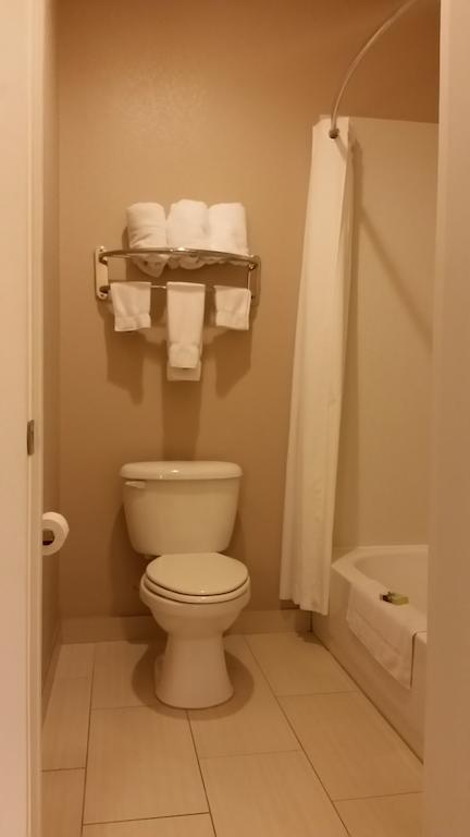 Atria Inn & Suites Three Rivers Δωμάτιο φωτογραφία